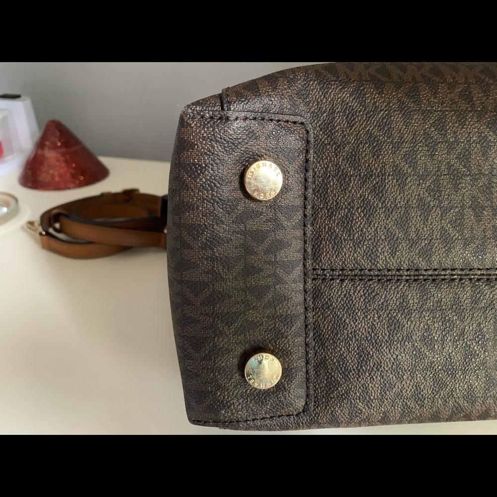 Michael Kors Large Signature Riley Satchel